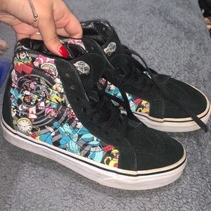 RARE Vans Disney Alice in Wonderlands Sk8-Hi